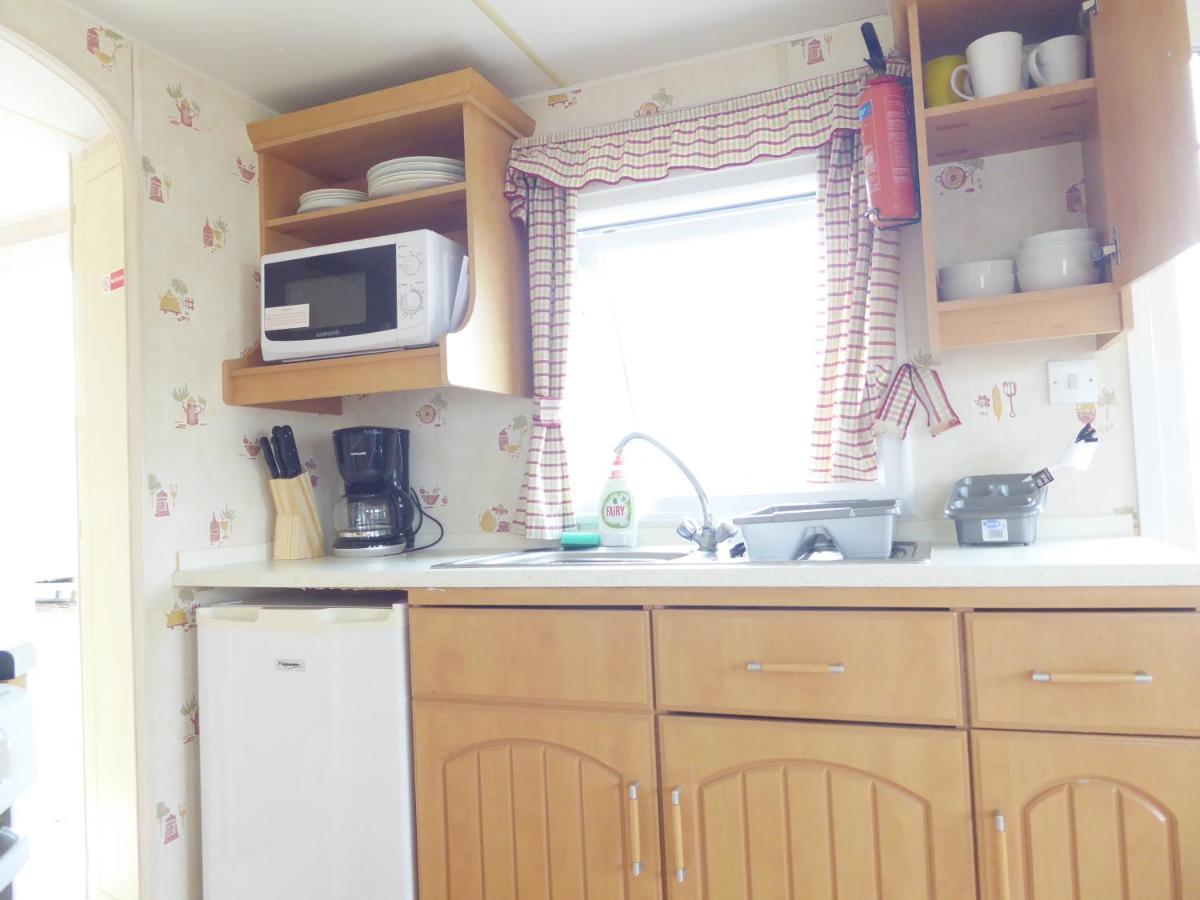Beachside, Family-friendly, Wifi, 6 Berth Caravan 226 Ingoldmells